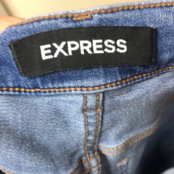 Women’s Express Frayed Blue Denim Pants 🌸 - Picture 12 of 14